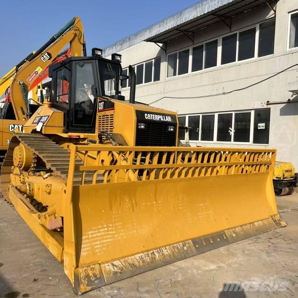 CAT D 8 R Pásové dozery