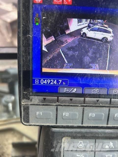 Komatsu PW 98 MR Kolová rýpadla