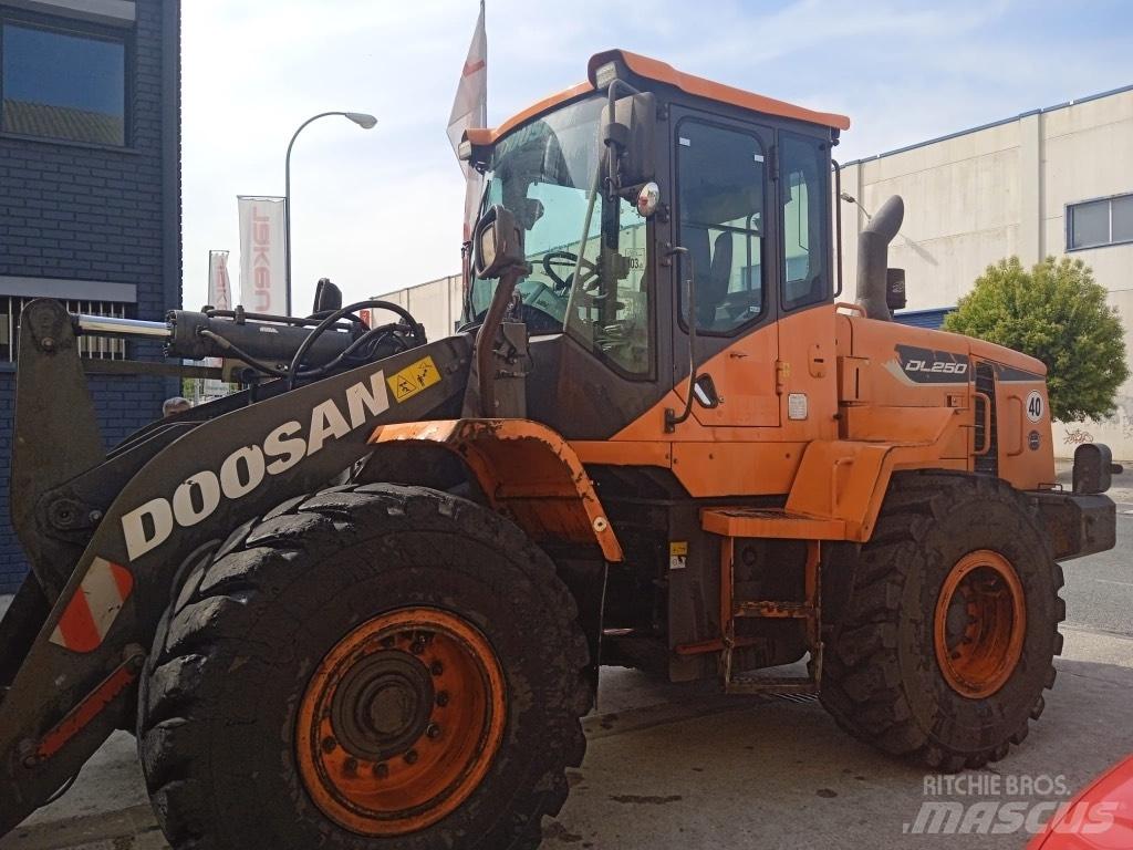 Doosan Dl250-5 Kolové nakladače