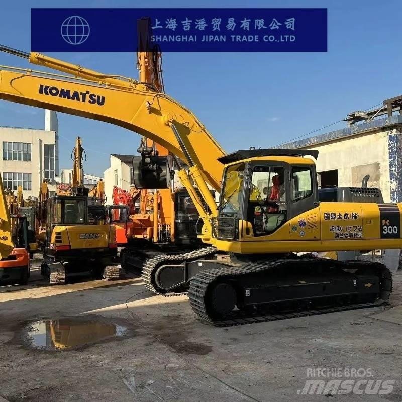 Komatsu PC 300 Pásová rýpadla