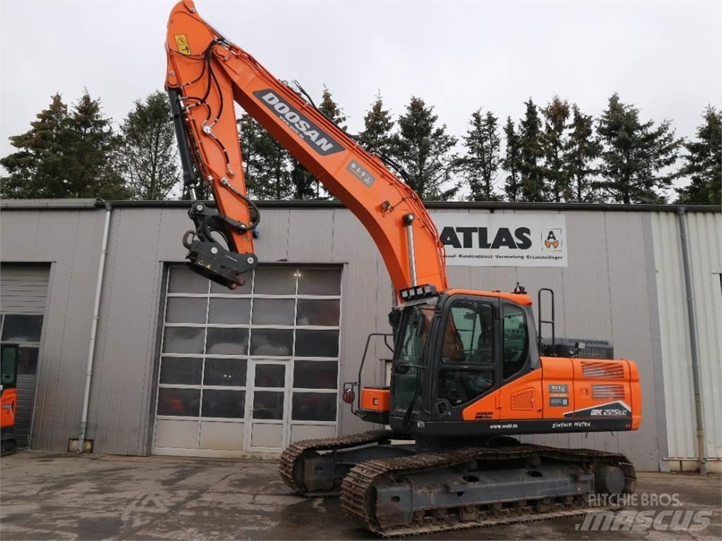 Doosan DX225LC-7 Pásová rýpadla