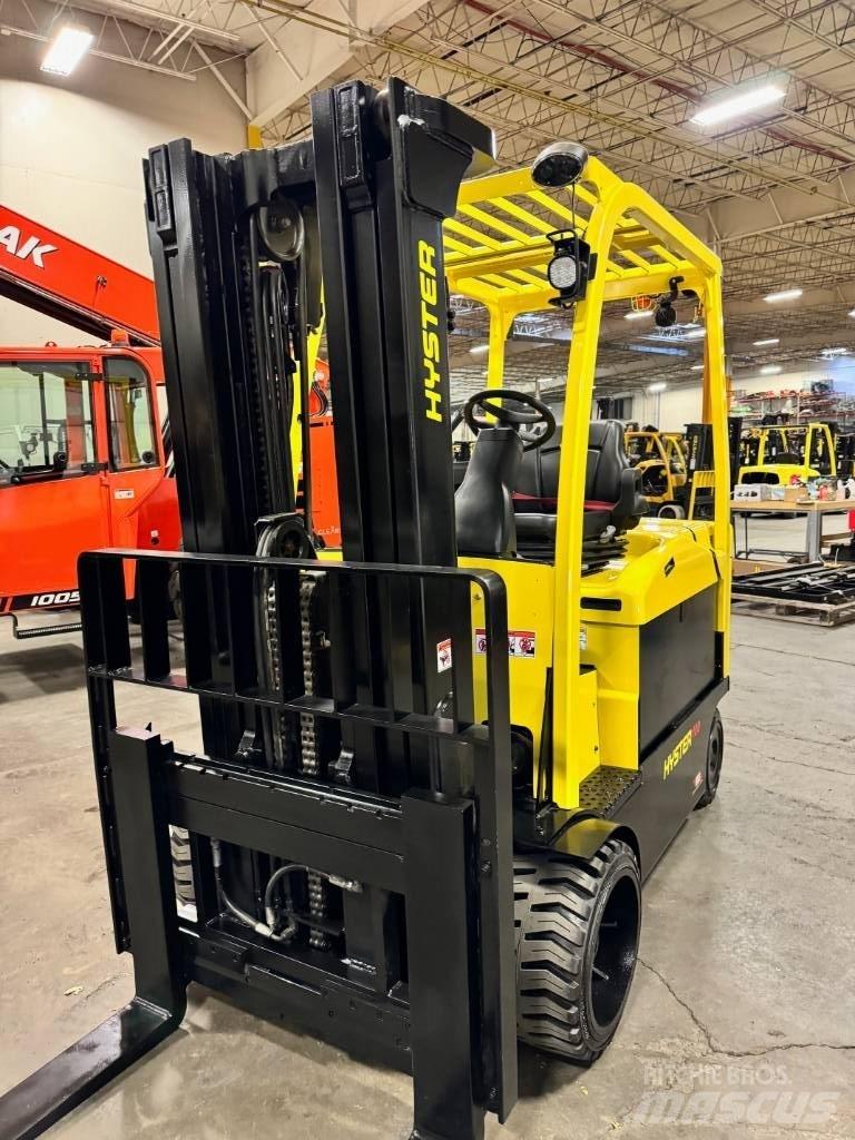 Hyster E100XN Akumulátorové vozíky