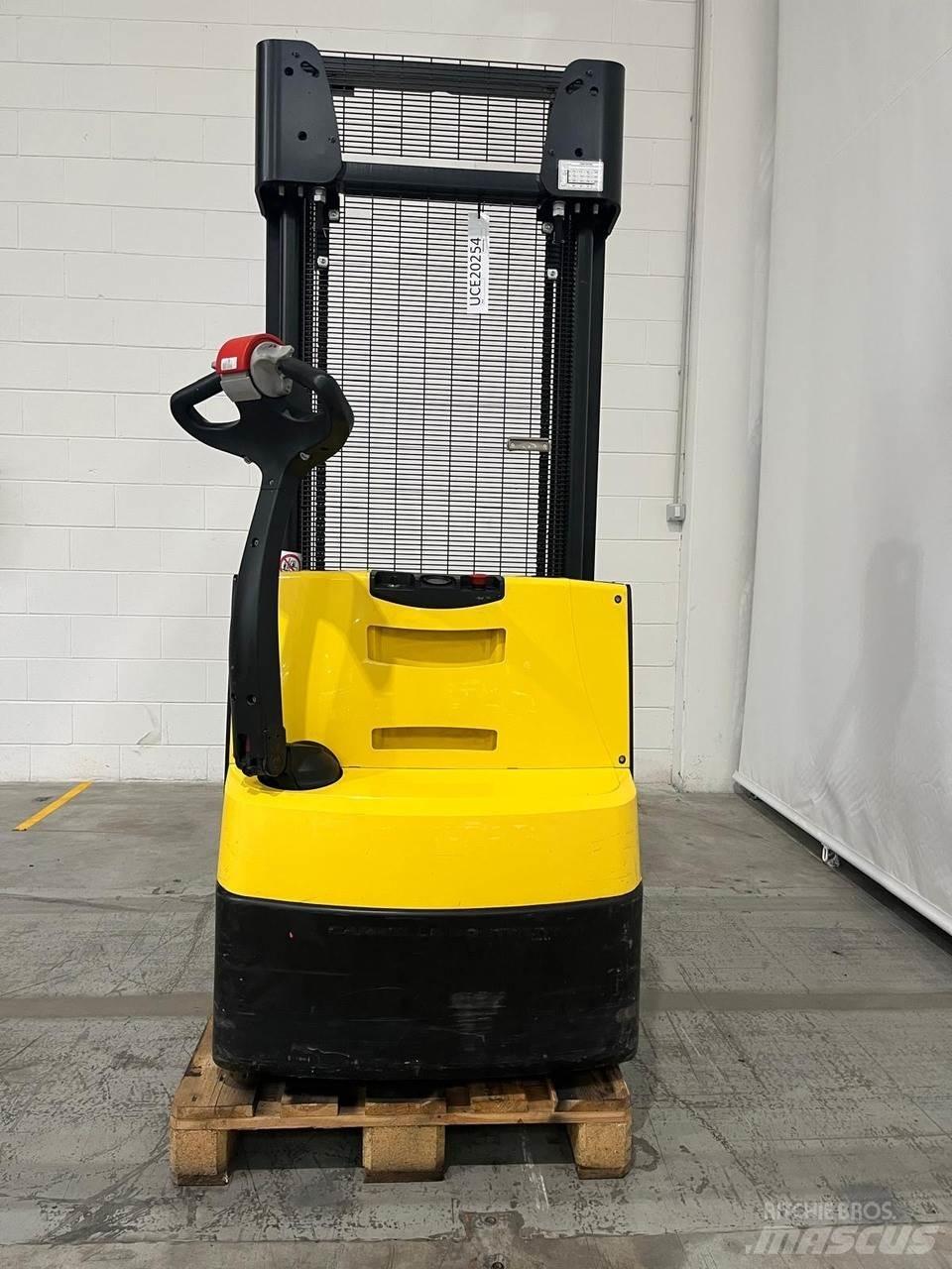 Hyster S1.2 Ručně vedené vysokozdvižné vozíky