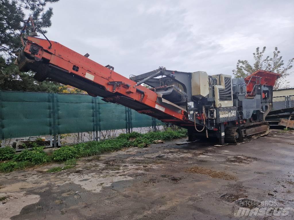 Sandvik QJ 341 Mobilní drtiče