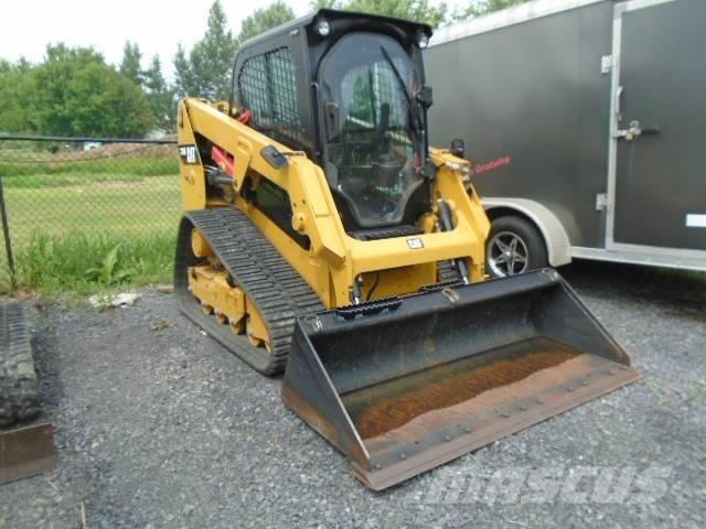 CAT 239 D Smykem řízené nakladače
