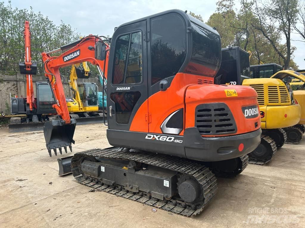 Doosan DX 60-9 C Pásová rýpadla
