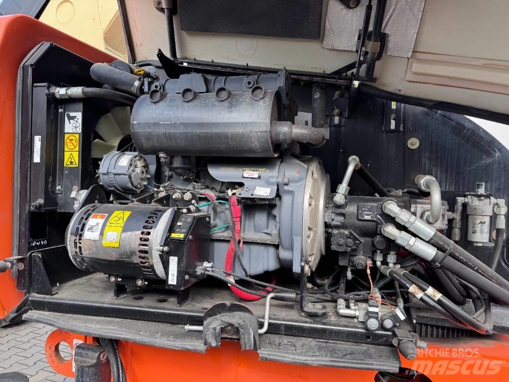 JLG 660 SJ Teleskopické plošiny