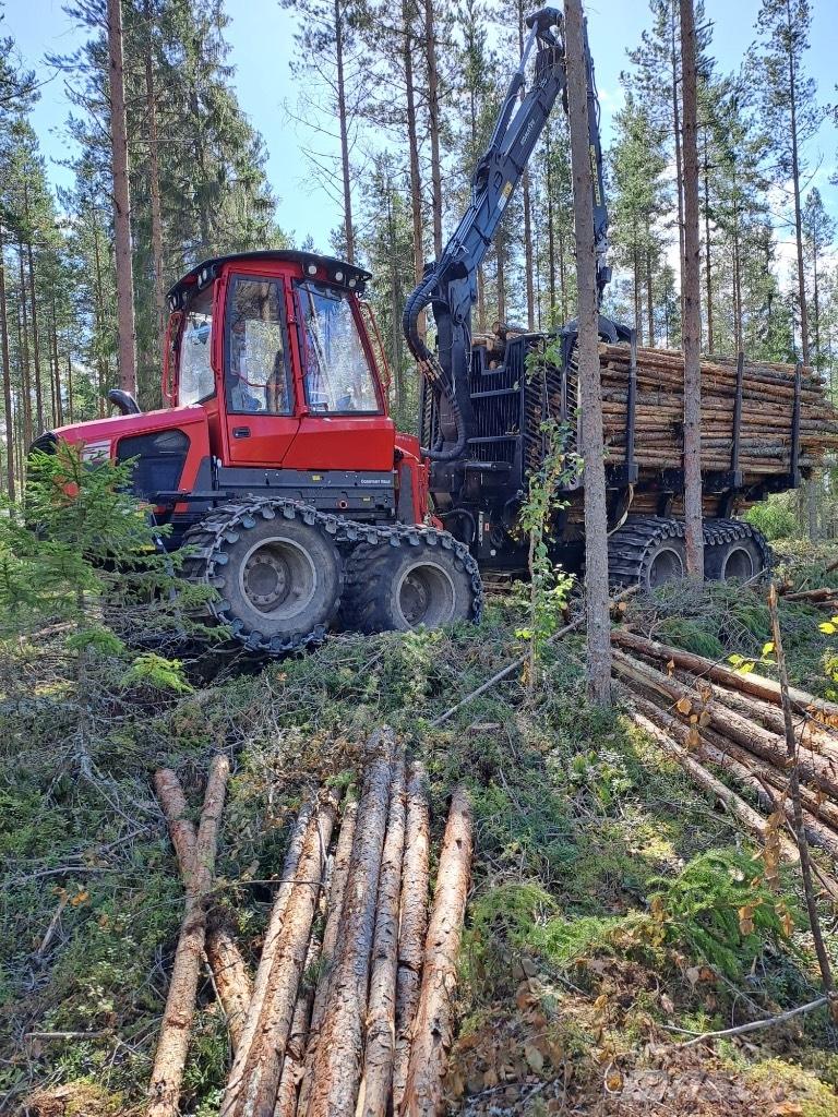 Komatsu 845 Vyvážecí traktory