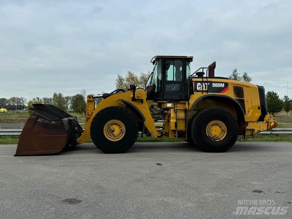 CAT 980M Kolové nakladače