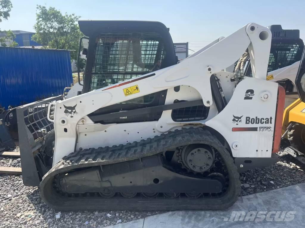 Bobcat T 770 Smykem řízené nakladače