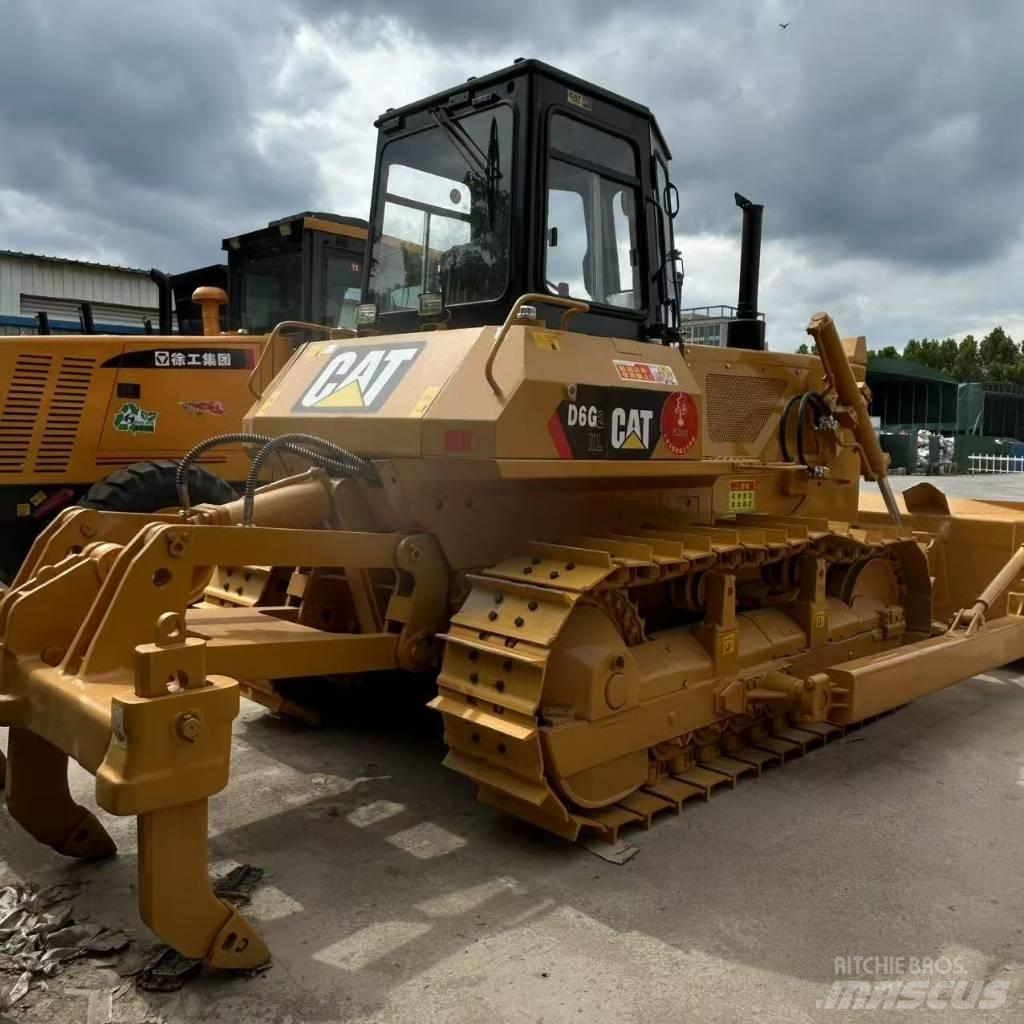 CAT D 6 G Pásové dozery