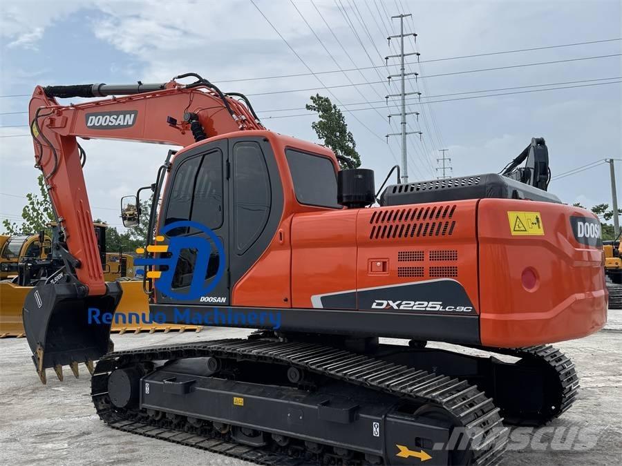 Doosan DX 225 LC-9C Pásová rýpadla