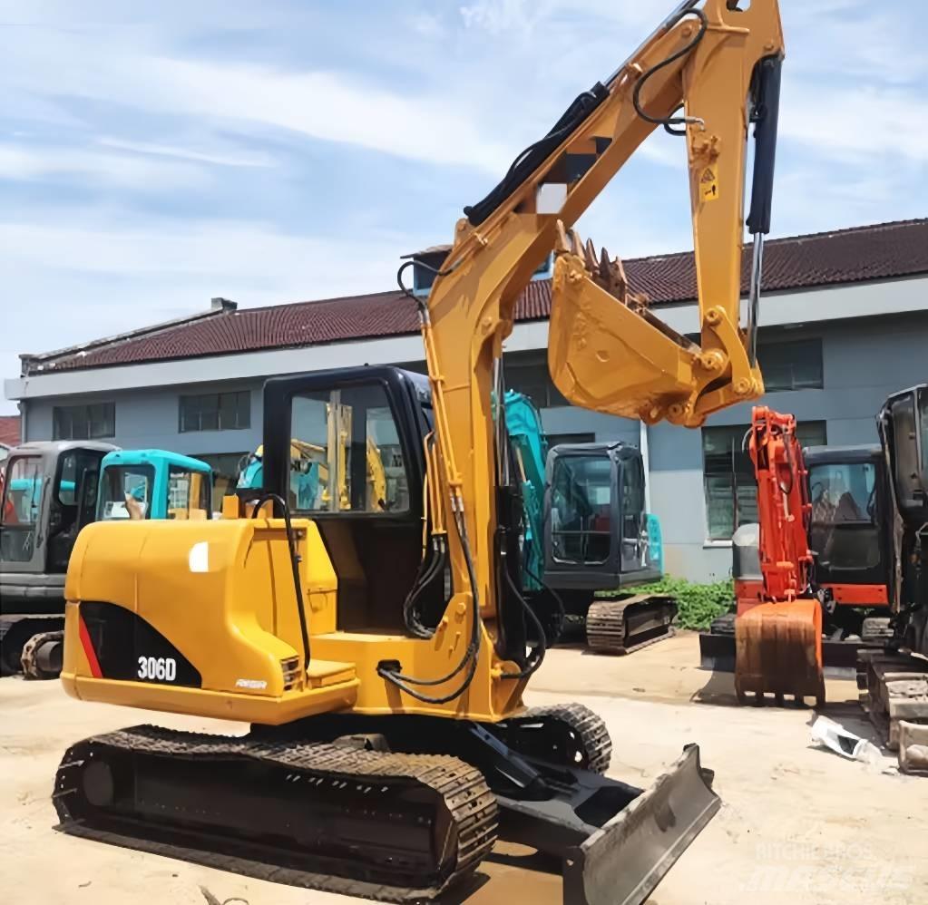CAT 306 D Mini rýpadla < 7t