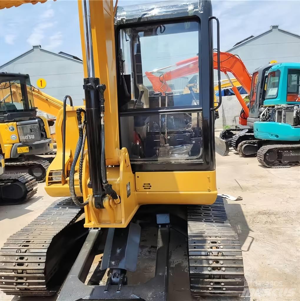 CAT 306 D Mini rýpadla < 7t