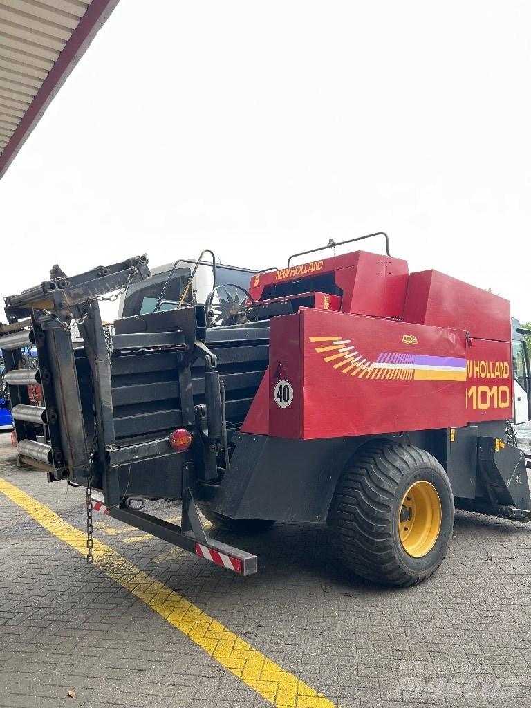 New Holland D 1010 Lis na hranaté balíky
