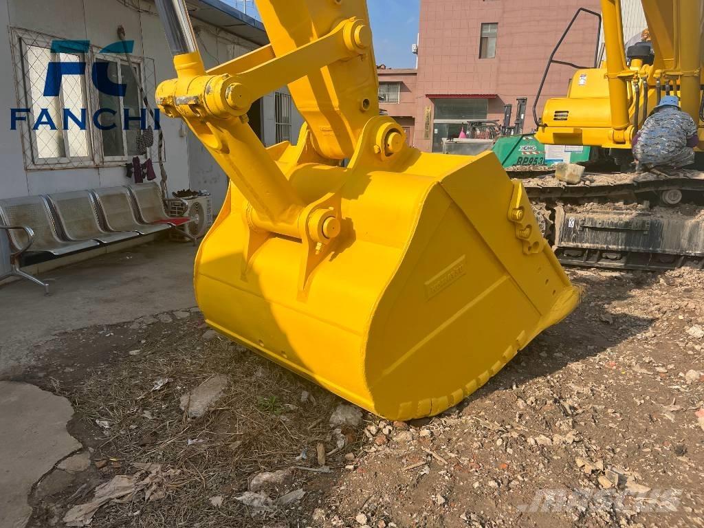 Komatsu PC 450-8 Pásová rýpadla