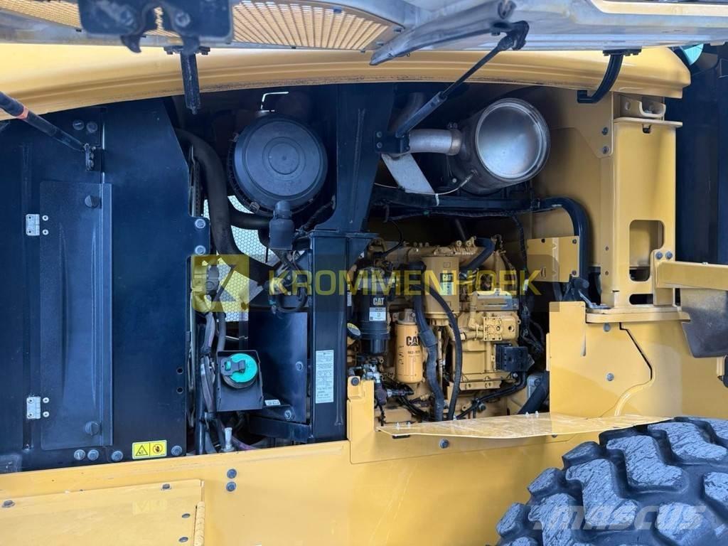 CAT 924 K Kolové nakladače