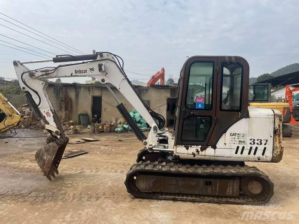 Bobcat 337 Mini rýpadla < 7t