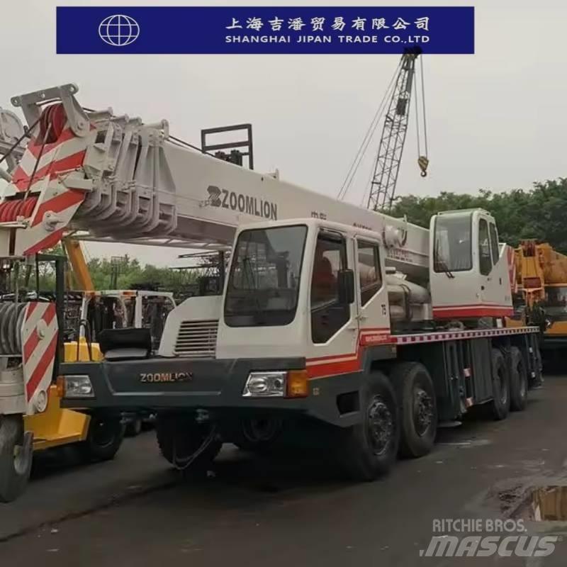 Zoomlion QY 500 Univerzální terénní jeřáby