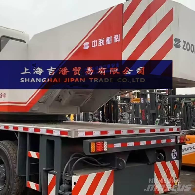 Zoomlion QY 500 Univerzální terénní jeřáby