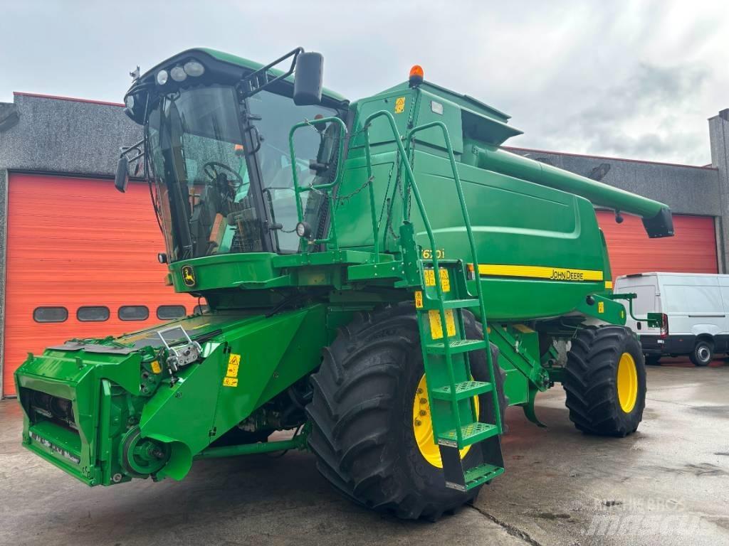 John Deere T 670 i Sklízecí mlátičky