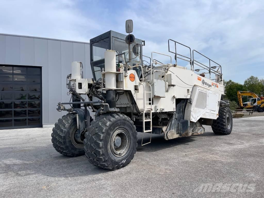 Wirtgen WR 2500 S Recyklátory asfaltu