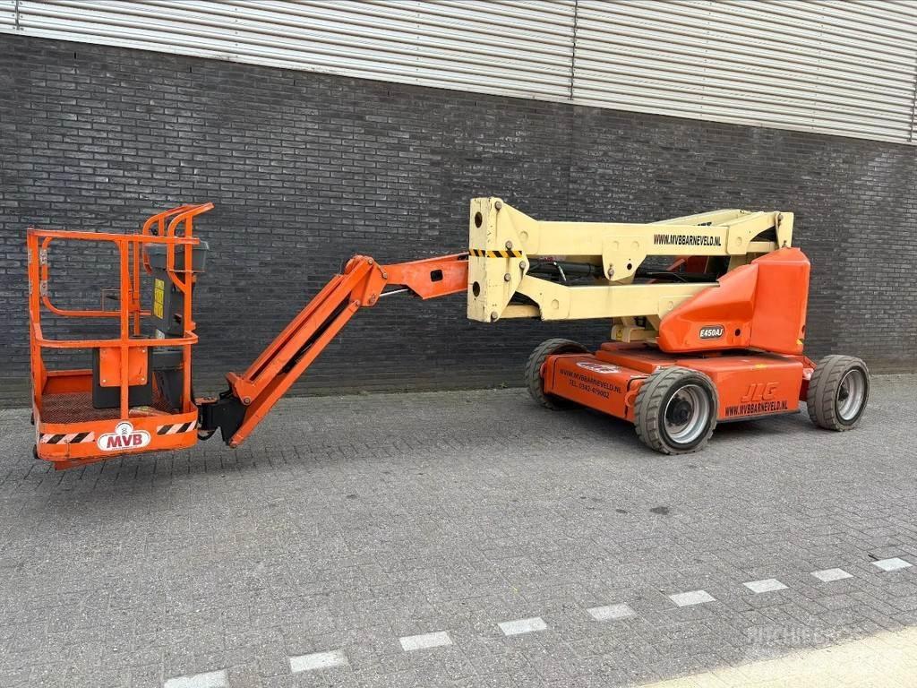 JLG E450AJ Kloubové plošiny