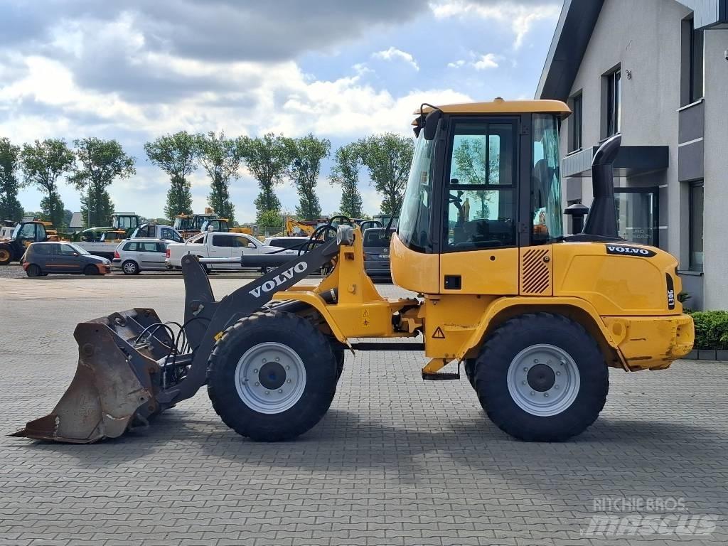 Volvo L 30 G Kolové nakladače