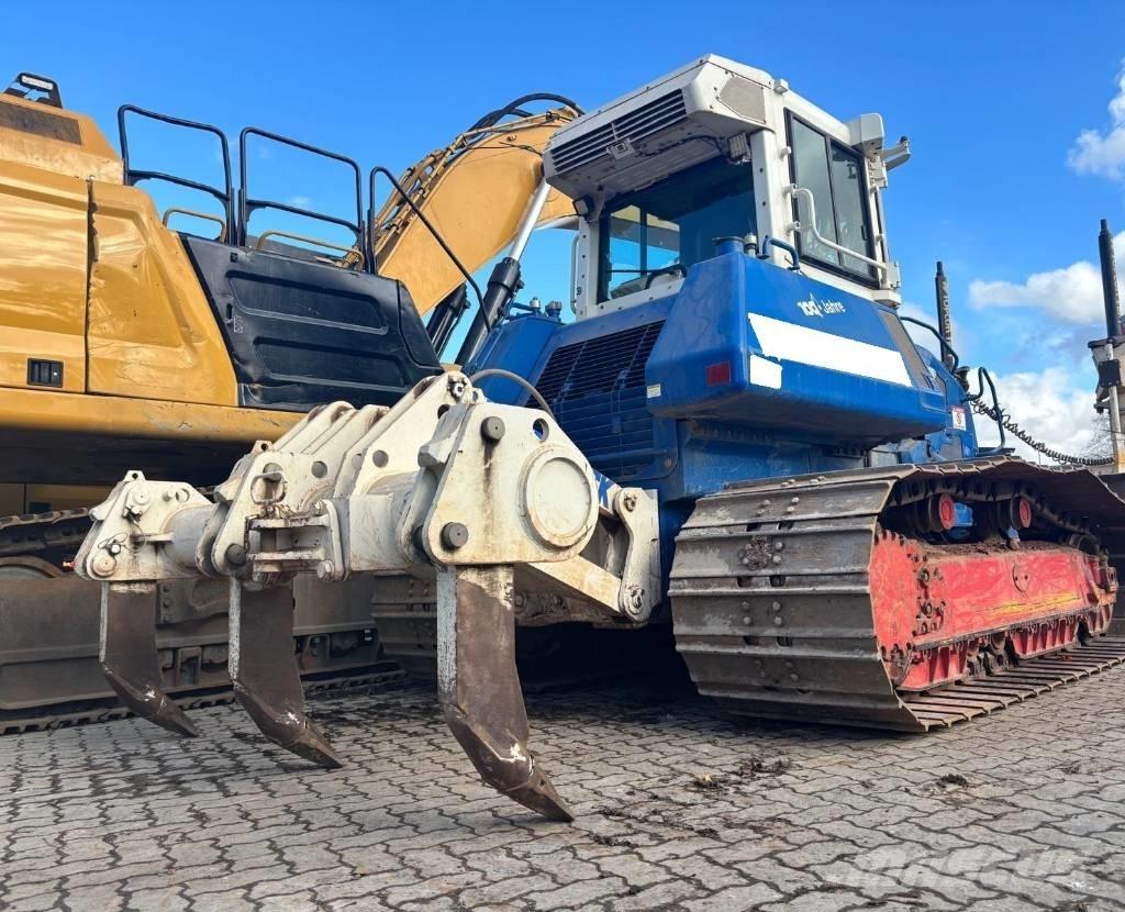 Komatsu D61PX-24 Pásové dozery
