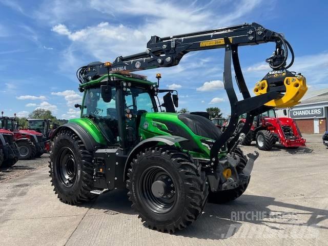 Valtra T235A Traktory