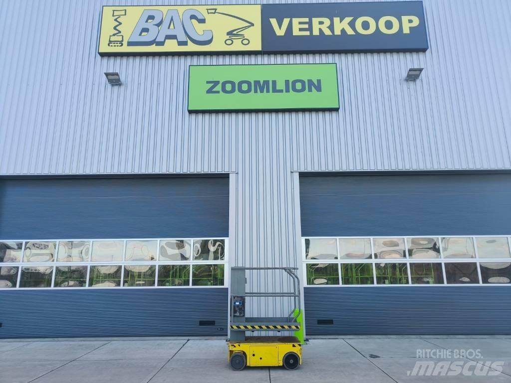 UpRight TM12 Vertikální sloupové výtahy