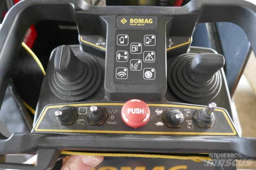 Bomag BMP 8500 Válce greenů