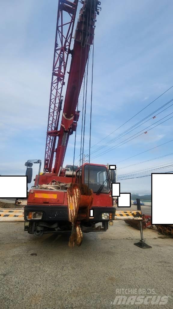 Liebherr LTM 1055-1 Univerzální terénní jeřáby