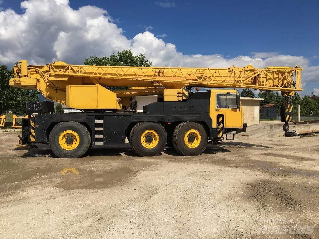 Liebherr LTM 1050 Univerzální terénní jeřáby