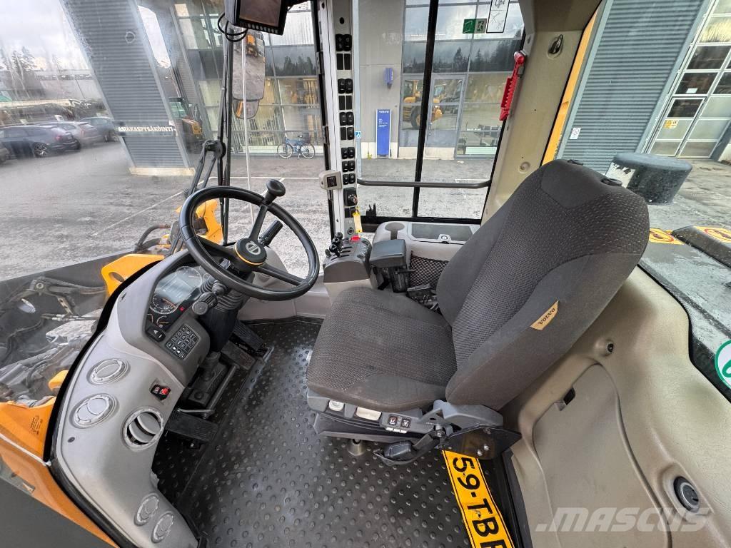 Volvo L 90 H Kolové nakladače