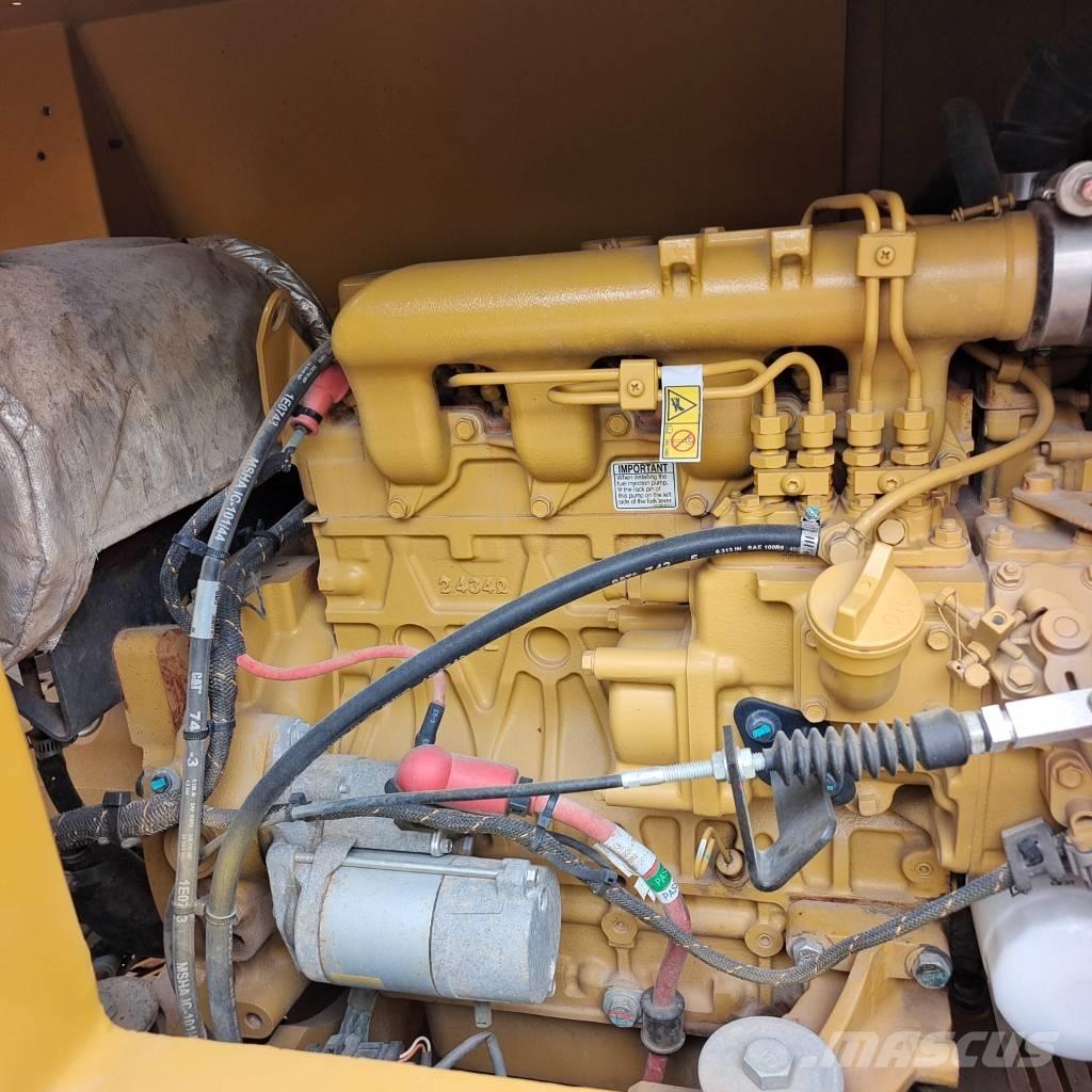 CAT 306E Mini rýpadla < 7t