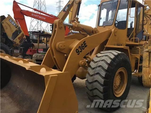 CAT 936 E Kolové nakladače