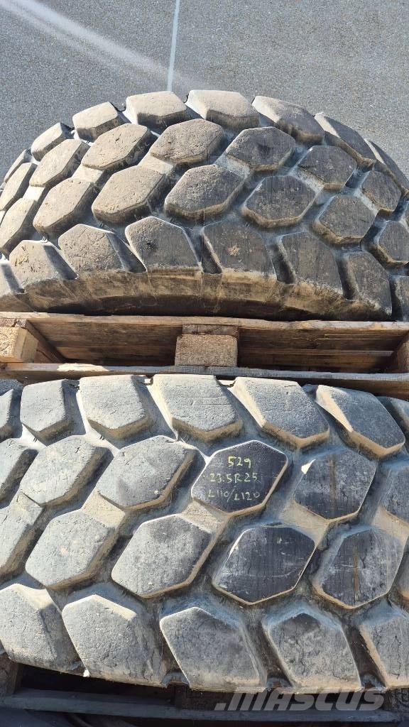 Bridgestone 23.5R25 Pneumatiky, kola a ráfky