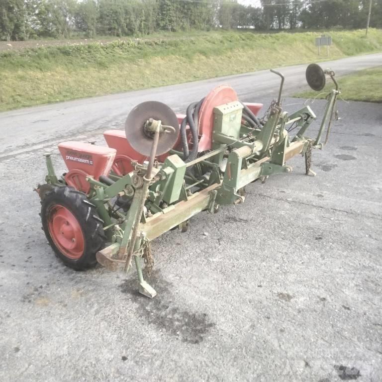 Nodet PNEUMASEM II Mechanické secí stroje