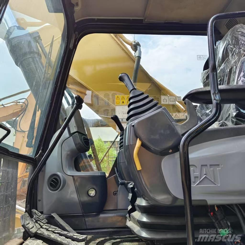 CAT 336D2 Pásová rýpadla