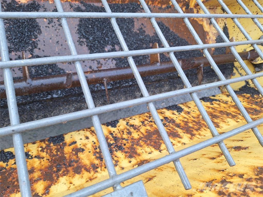 Dynapac CC232 Stavebnictví - ostatní