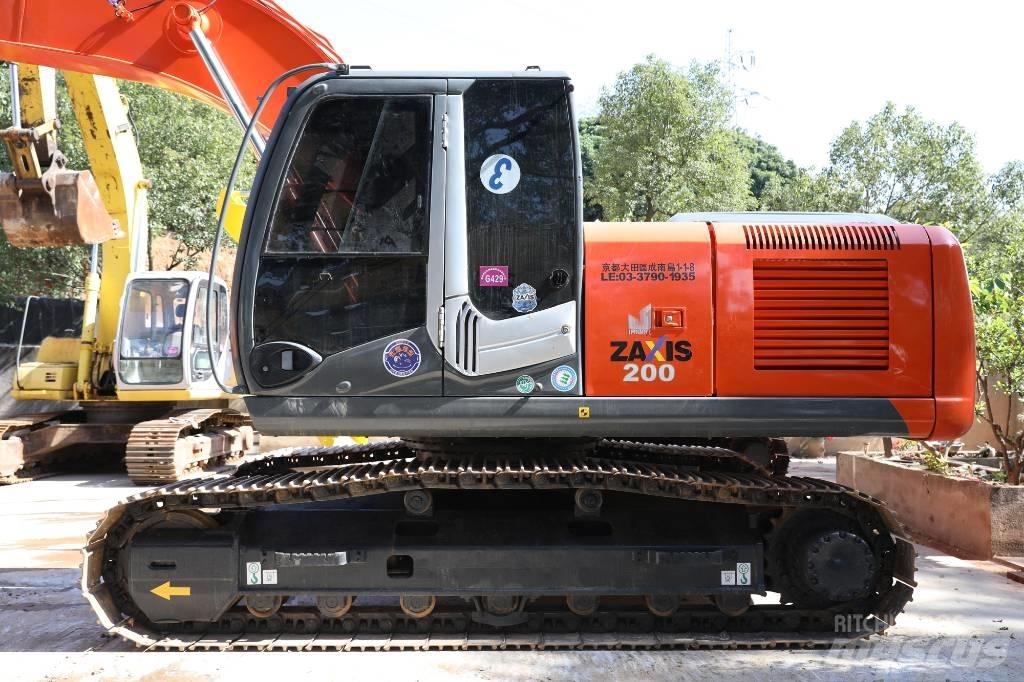 Hitachi ZX 200 LC-6 Pásová rýpadla