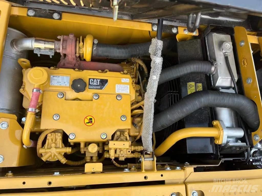 CAT 313 D CR Pásová rýpadla