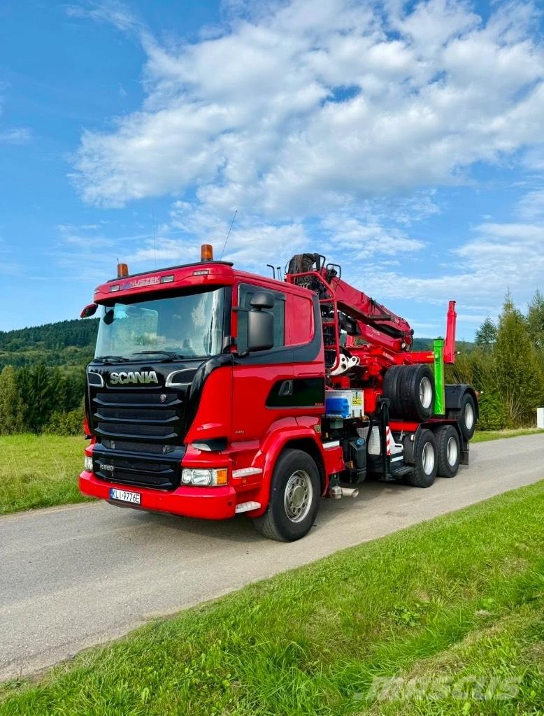 Scania R580 V8 6x4 Vozy na přepravu kmenů