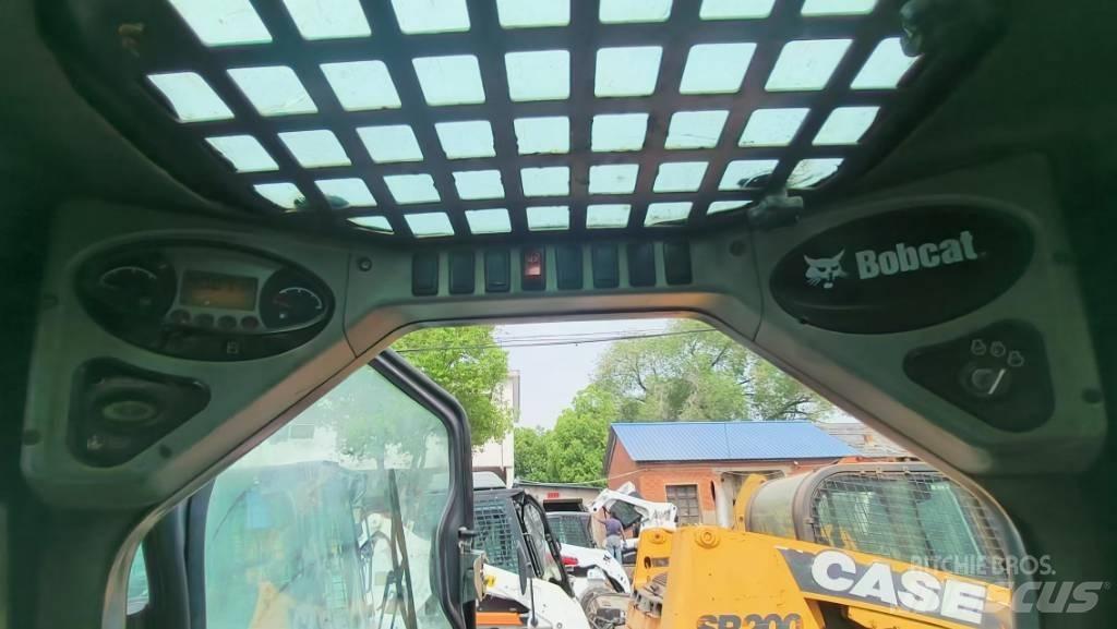 Bobcat S 185 Smykem řízené nakladače