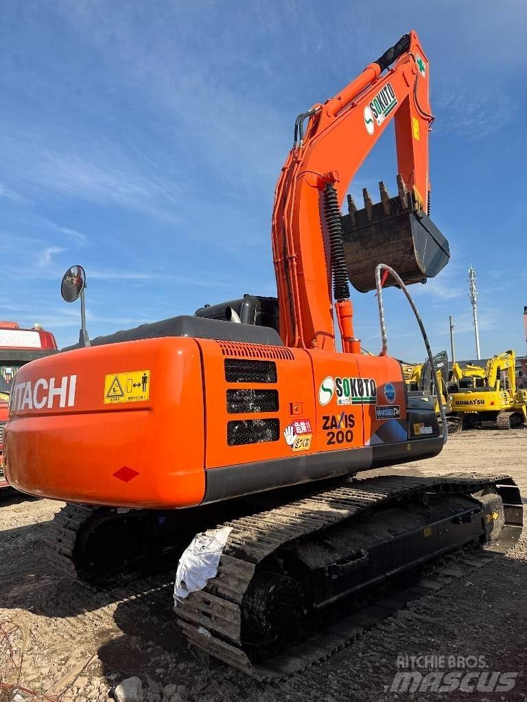Hitachi ZX 200 Pásová rýpadla