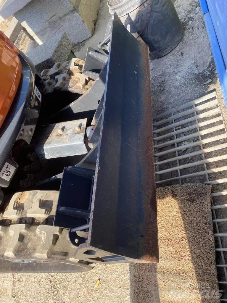 Doosan DX 17 Mini rýpadla < 7t