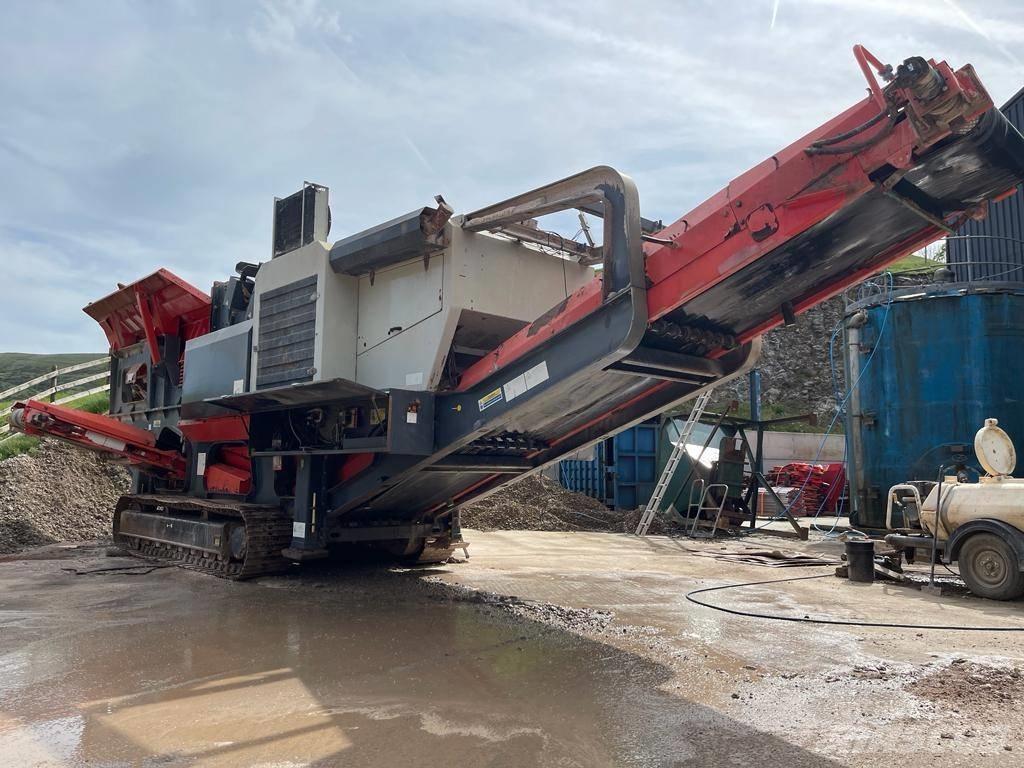 Sandvik QI340 Mobilní drtiče