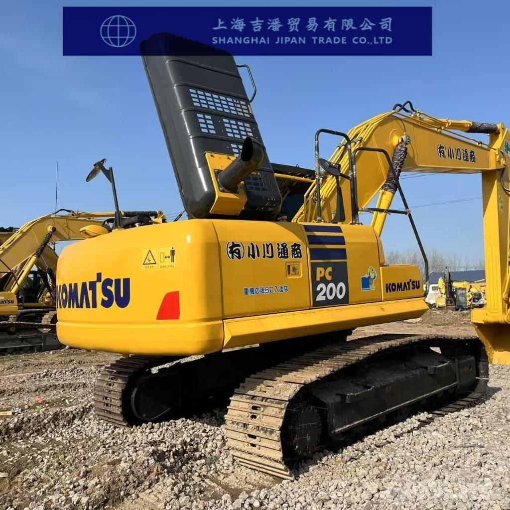 Komatsu PC 200-8 Pásová rýpadla