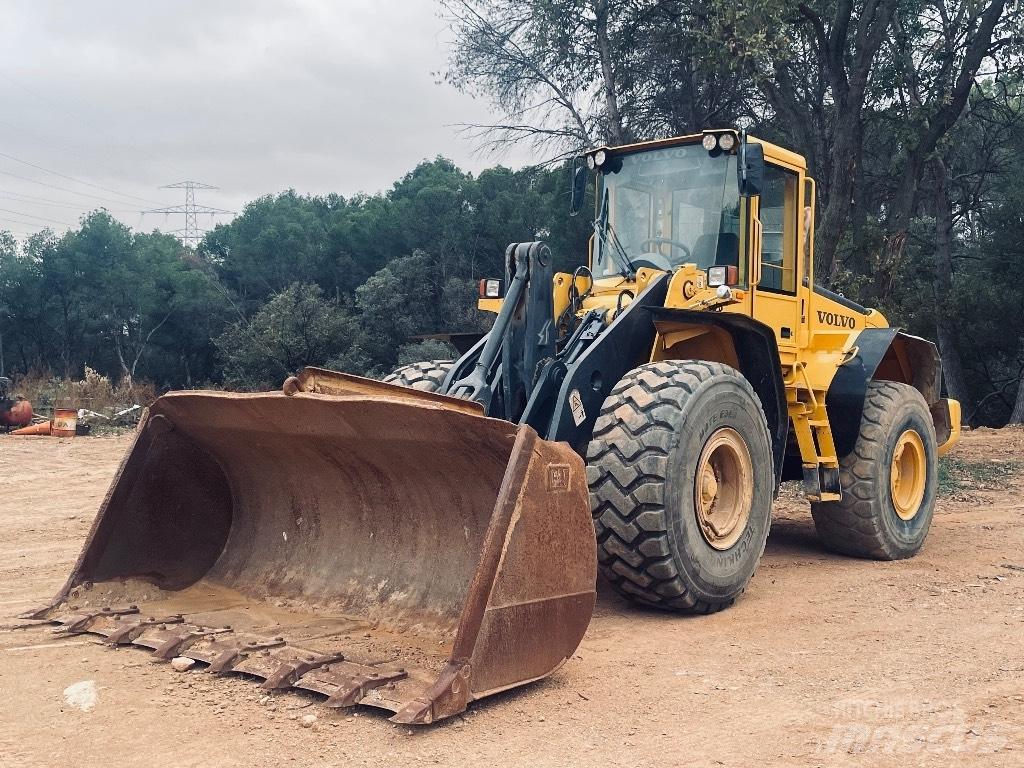 Volvo L120E Kolové nakladače